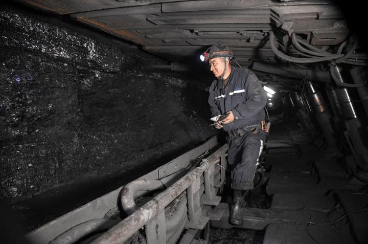 安顺煤矿一季度累计销售煤炭1815万吨实现开门稳